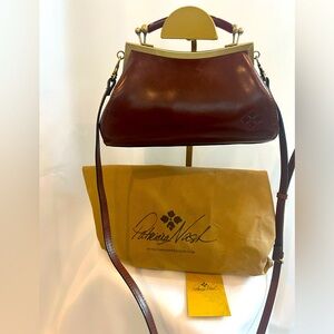 Patricia Nash Kelmscott British Tan Crossbody Bag with Vintage Design
